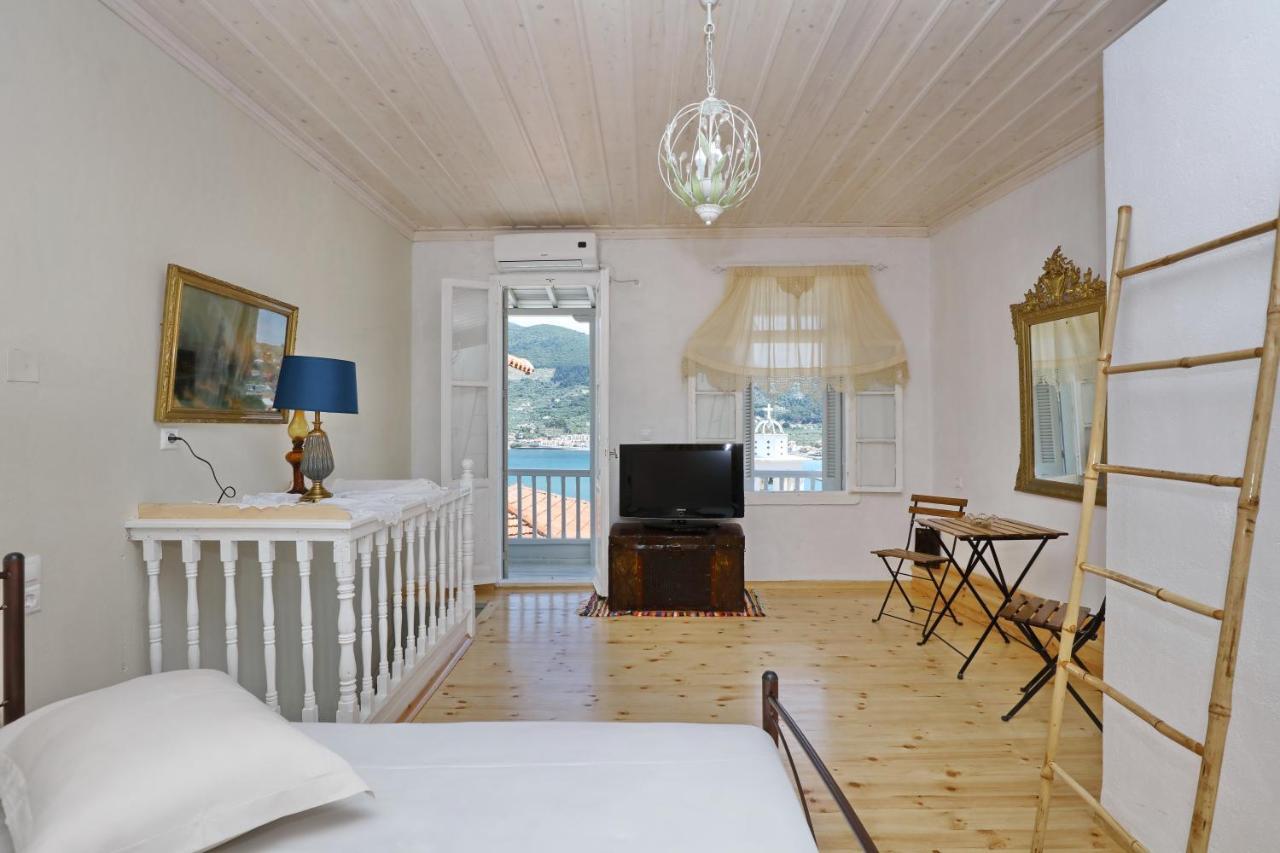 House Of Town Apartment Skopelos Town Exterior photo